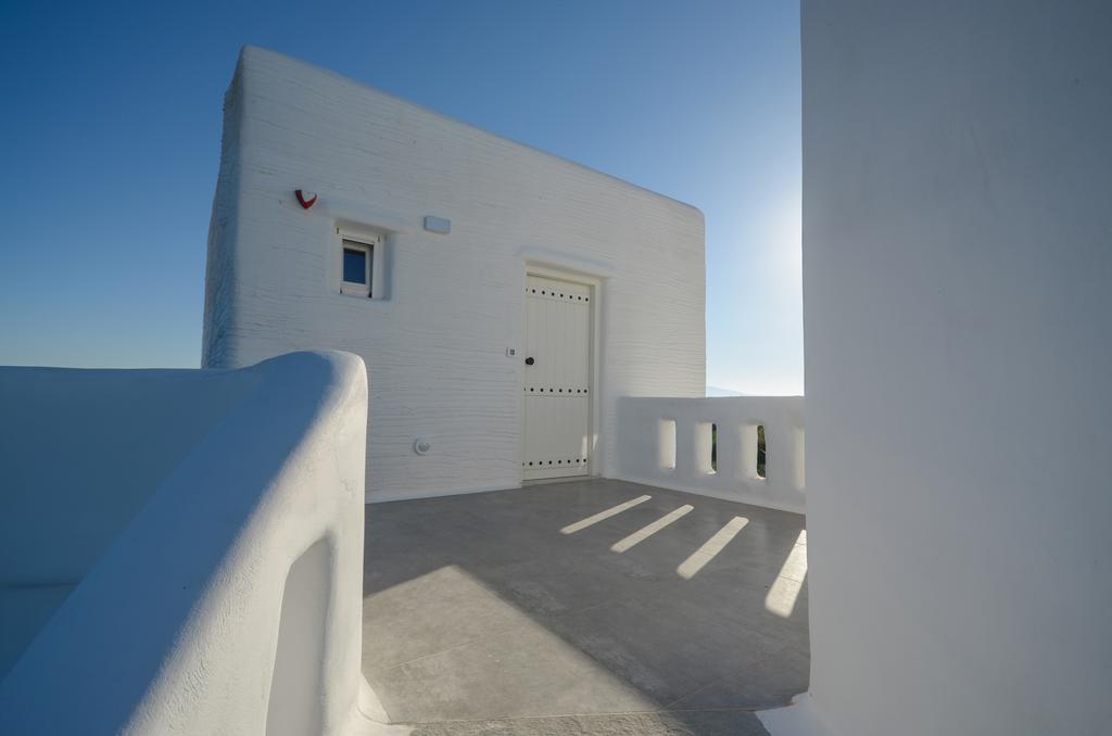 Naxos Island Escape Suites Плака Екстер'єр фото